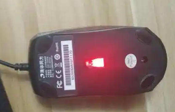 鼠标不动了怎么回事3